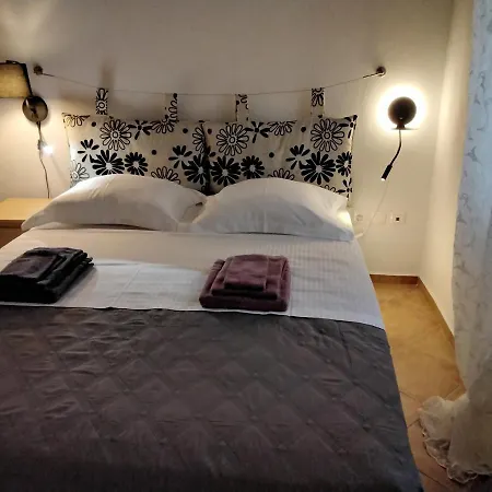 Ilias House Vakantiehuis Skiathos-stad